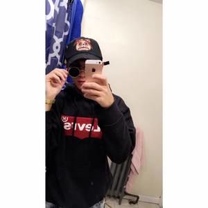 Meet your Posher, Luis